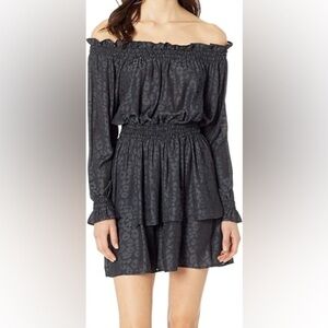 Show Me Your Mumu Dress Women's Small Emerald Ruffled Off the shoulder Smocked